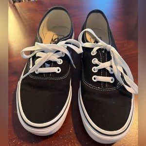 Black Vans women’s size 7 💗